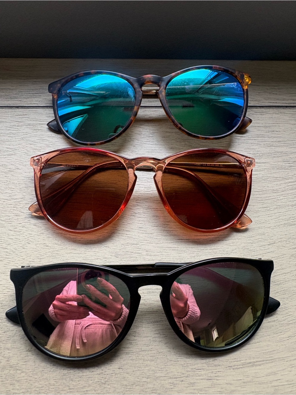 Pair of 3 sunglasses